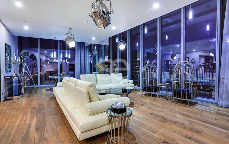 2-комн. квартира, 115 м², 63/85 этаж