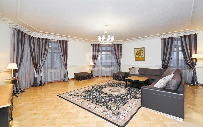 5-комн. квартира, 210 м², 5/13 этаж