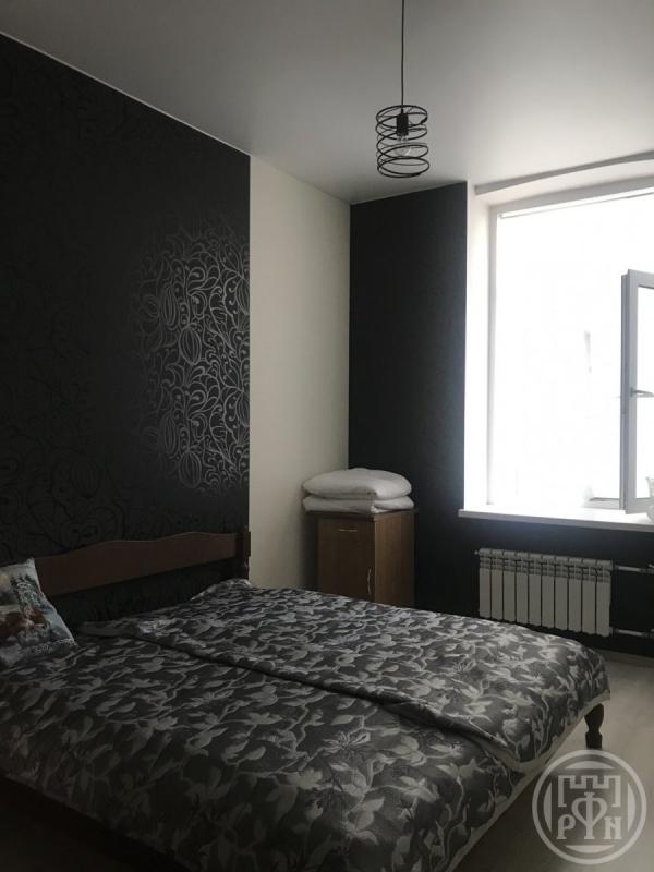 2-комн. квартира, 42 м², 1/5 этаж