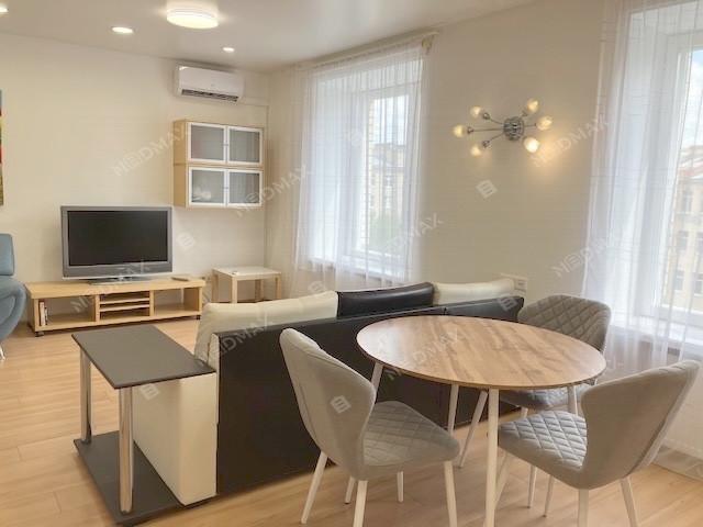 3-комн. квартира, 100 м², 7/9 этаж