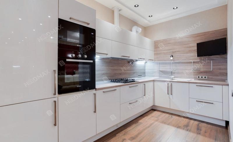 4-комн. квартира, 130 м², 3/4 этаж