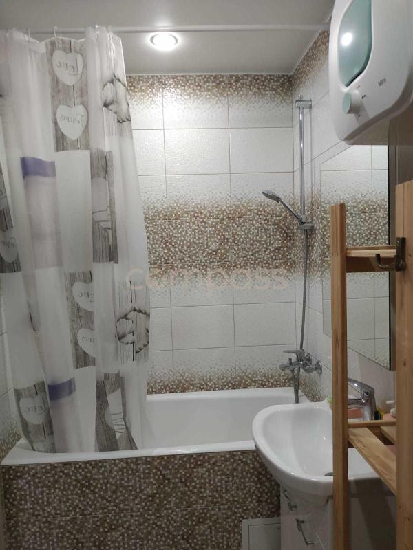 2-комн. квартира, 49 м², 6/9 этаж