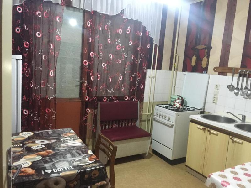 2-комн. квартира, 65 м², 3/5 этаж