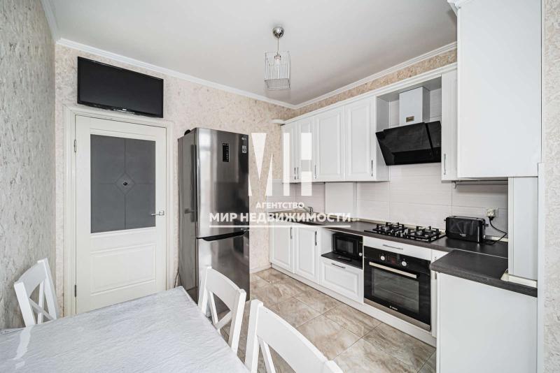 1-комн. квартира, 42 м², 2/10 этаж