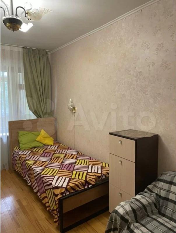 2-комн. квартира, 49 м², 3/5 этаж