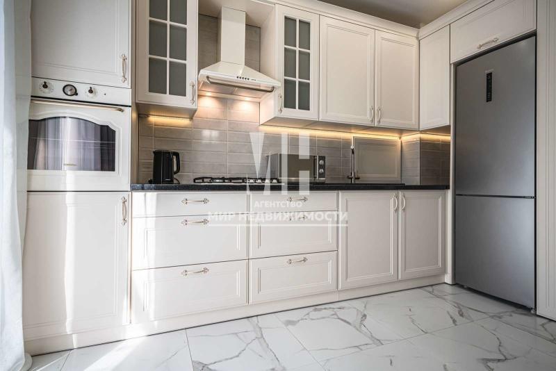 2-комн. квартира, 71 м², 3/9 этаж