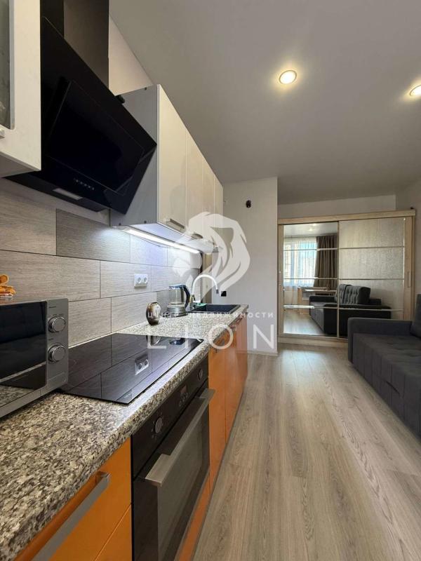 1-комн. квартира, 32 м², 12/23 этаж