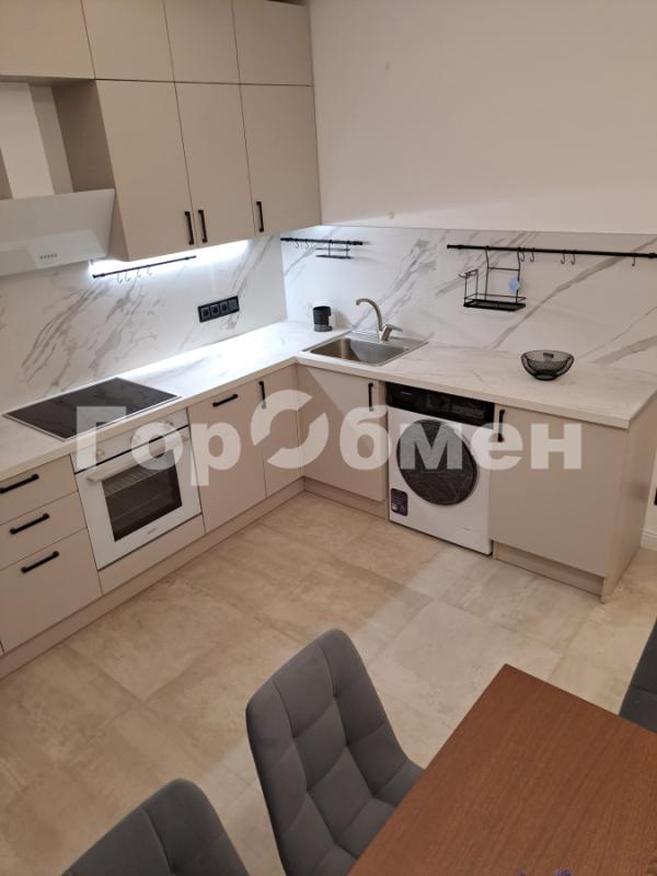 2-комн. квартира, 70 м², 7/29 этаж