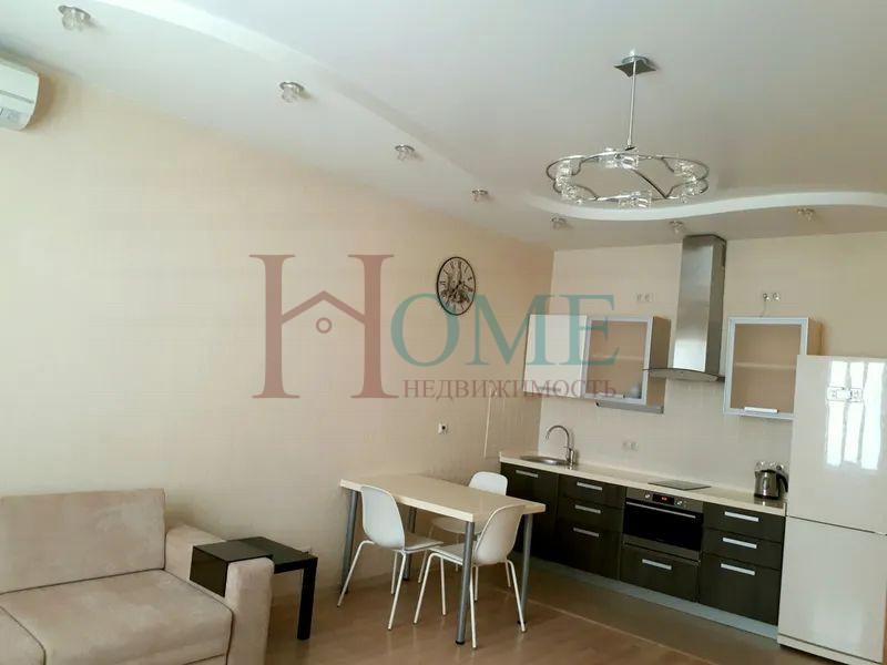 2-комн. квартира, 57 м², 12/17 этаж