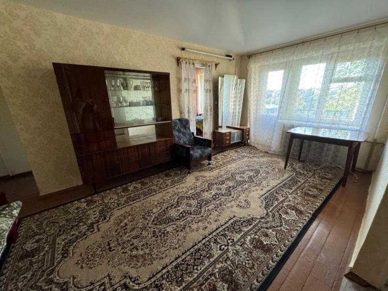 3-комн. квартира, 57 м², 4/5 этаж