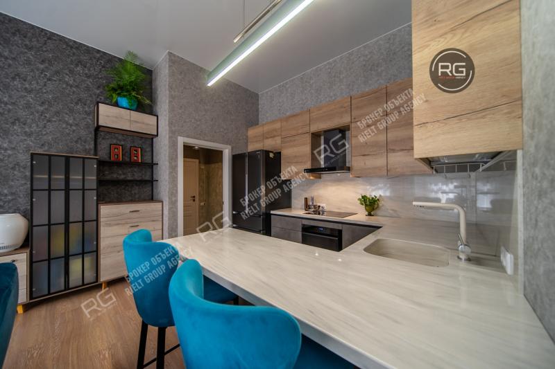 2-комн. квартира, 60 м², 2/4 этаж
