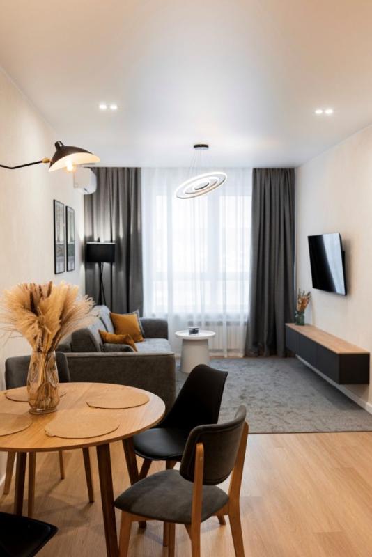 2-комн. квартира, 73 м², 12/17 этаж