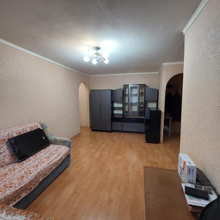 2-комн. квартира, 43 м², 2/5 этаж