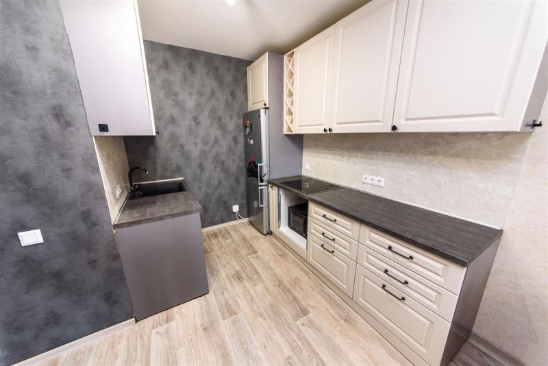 2-комн. квартира, 50 м², 13/18 этаж