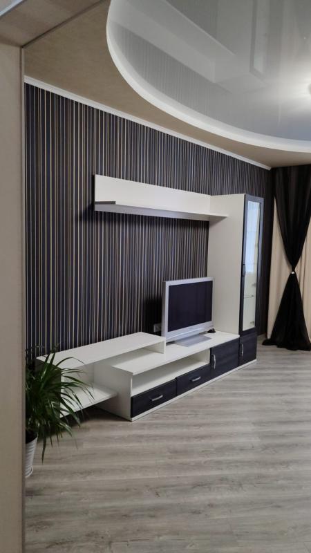 2-комн. квартира, 45 м², 1/3 этаж