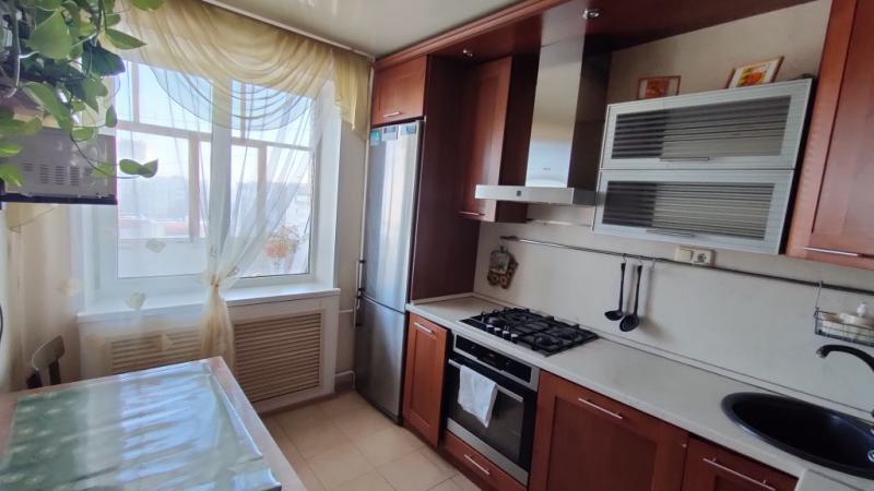 2-комн. квартира, 50 м², 9/10 этаж