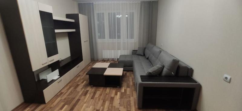 2-комн. квартира, 70 м², 12/17 этаж
