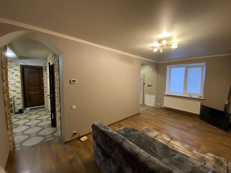 2-комн. квартира, 50 м², 5/5 этаж