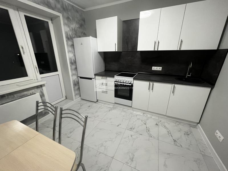 2-комн. квартира, 68 м², 6/17 этаж