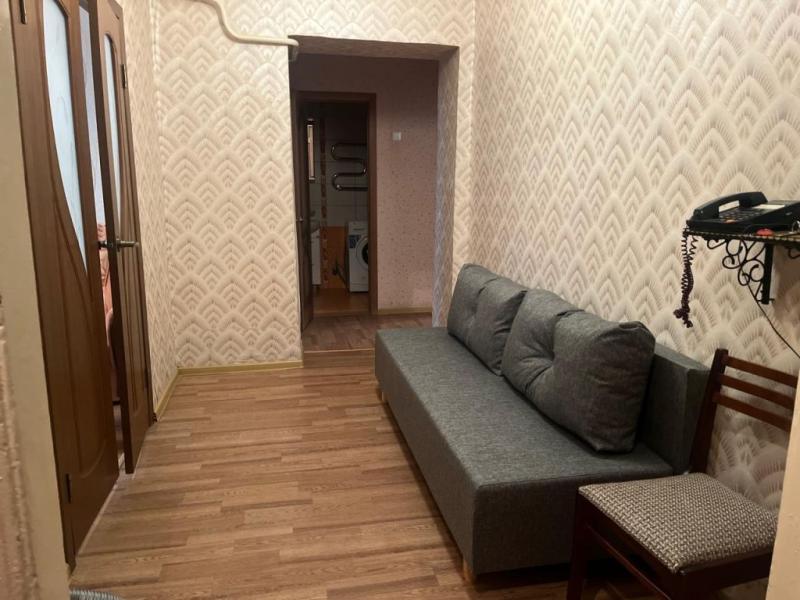 2-комн. квартира, 60 м², 1/3 этаж