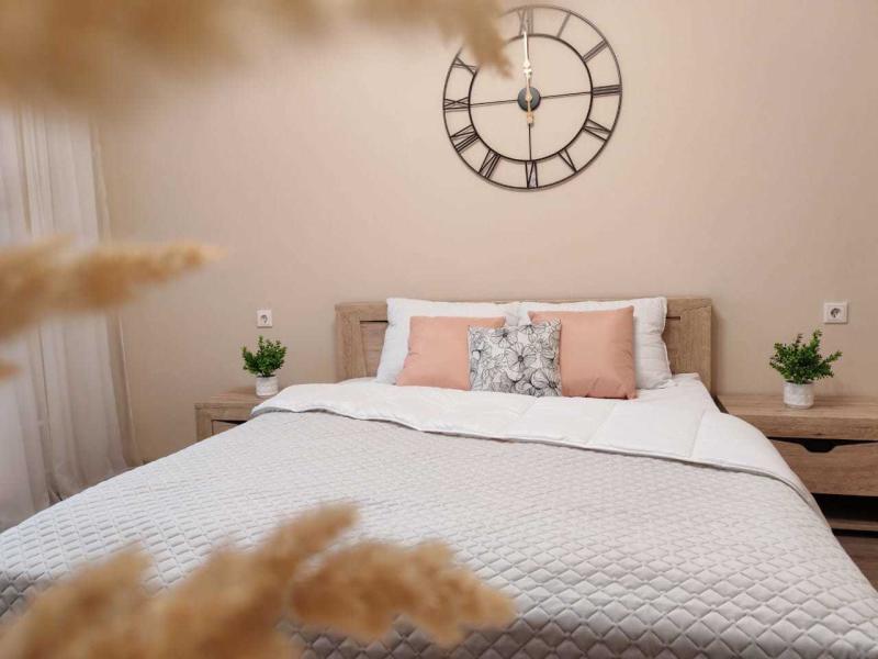 2-комн. квартира, 55 м², 4/15 этаж