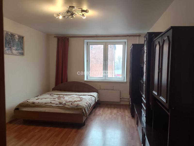 2-комн. квартира, 62 м², 3/17 этаж