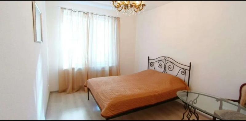 2-комн. квартира, 61 м², 3/12 этаж