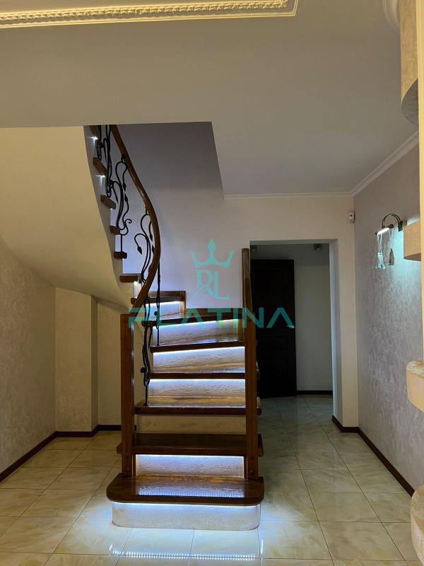 4-комн. квартира, 150 м², 9/10 этаж