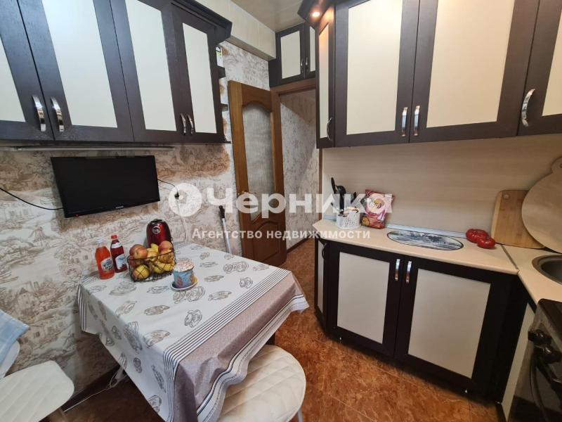 3-комн. квартира, 47 м², 1/5 этаж