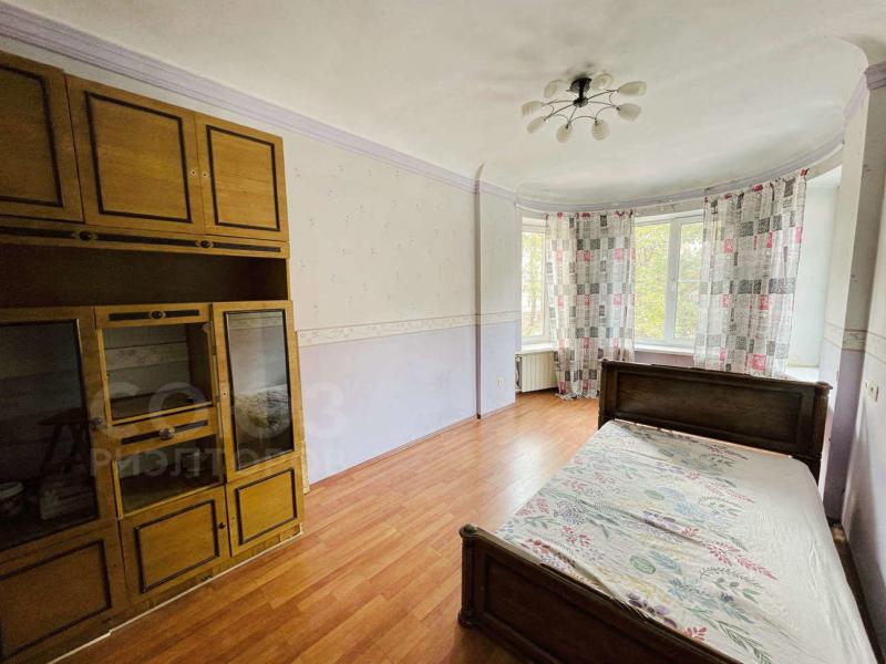 3-комн. квартира, 77 м², 2/5 этаж