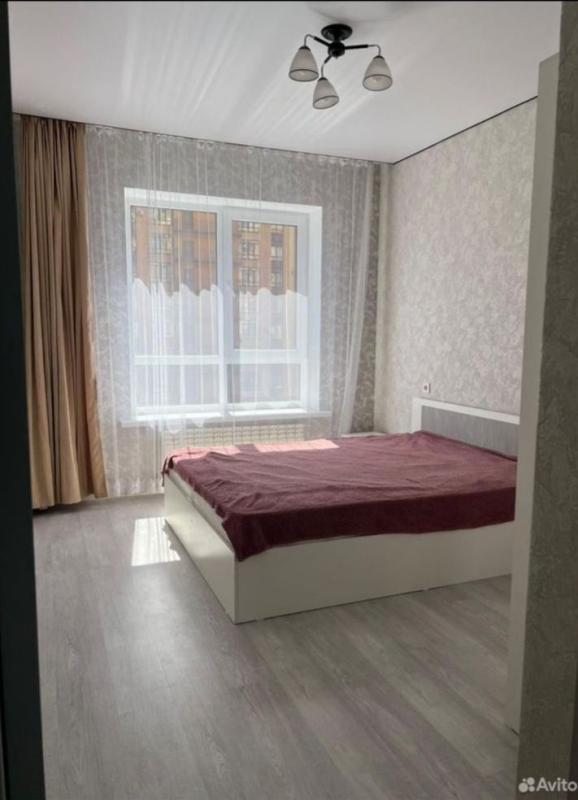 2-комн. квартира, 57 м², 7/18 этаж