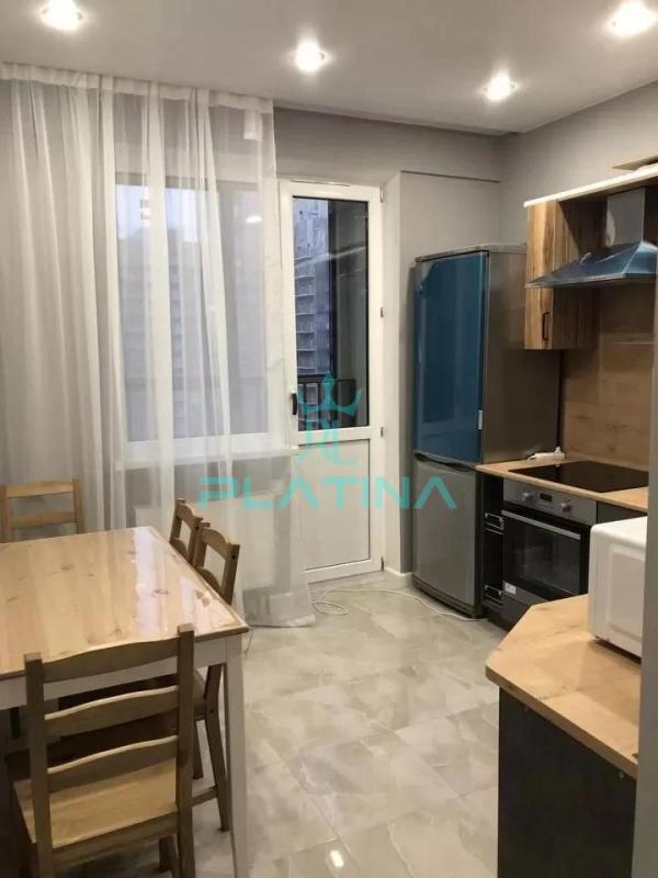 1-комн. квартира, 40 м², 15/18 этаж