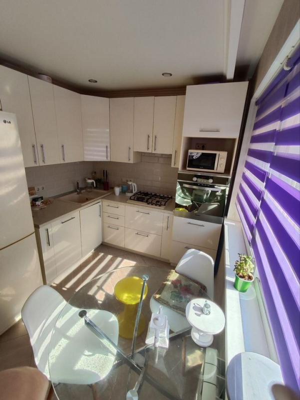 3-комн. квартира, 70 м², 4/5 этаж