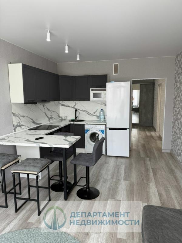 2-комн. квартира, 66 м², 8/24 этаж