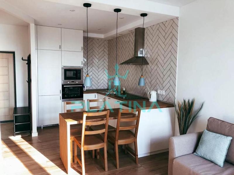 1-комн. квартира, 62 м², 12/19 этаж