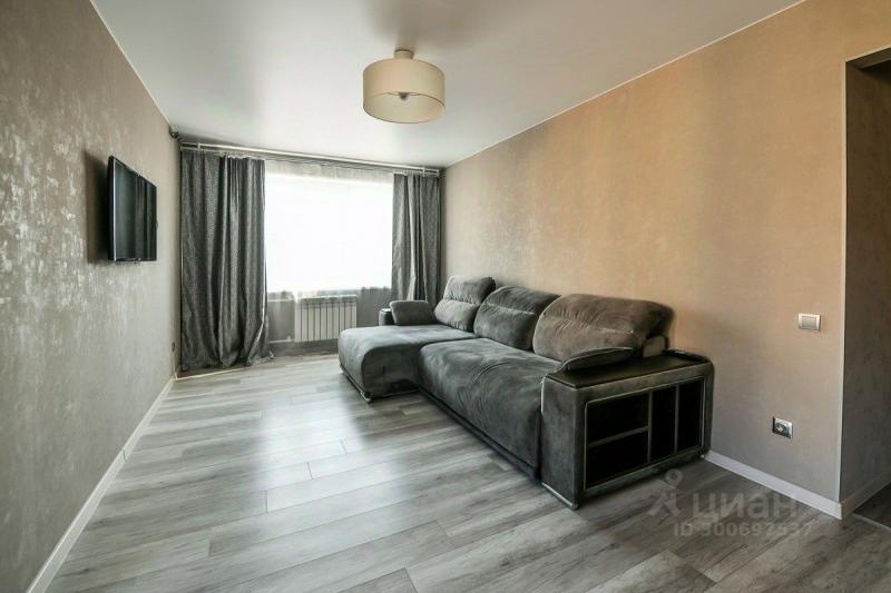 2-комн. квартира, 45 м², 2/4 этаж