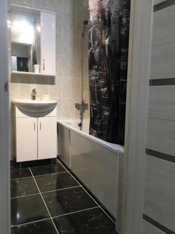 1-комн. квартира, 42 м², 2/5 этаж