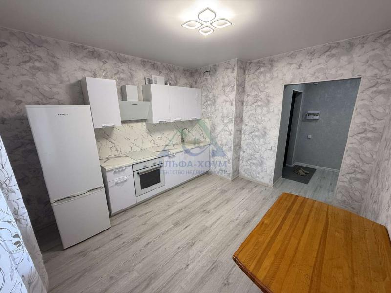 2-комн. квартира, 63 м², 6/17 этаж