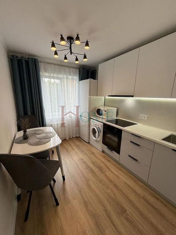 2-комн. квартира, 44 м², 4/5 этаж
