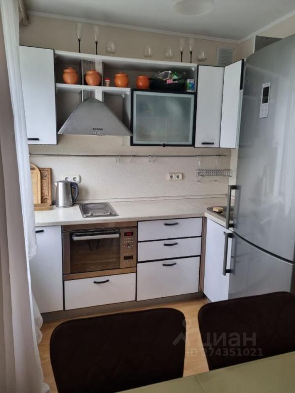 2-комн. квартира, 43 м², 3/5 этаж