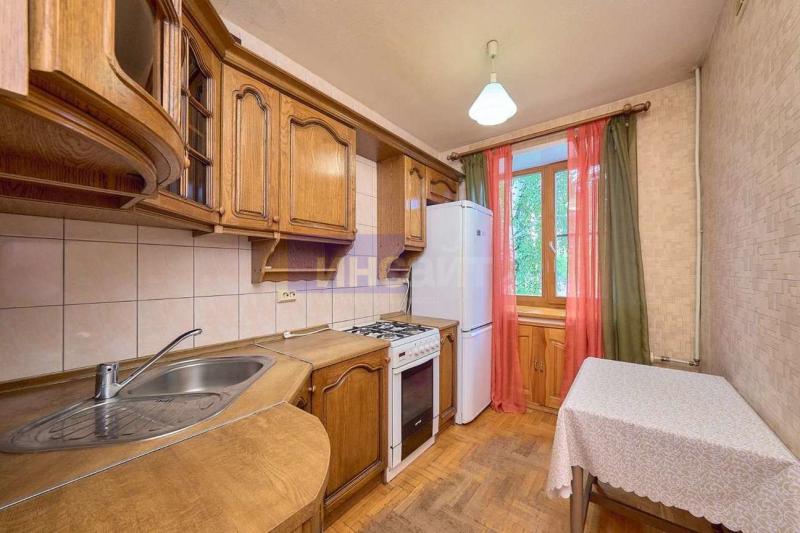 2-комн. квартира, 43 м², 3/9 этаж