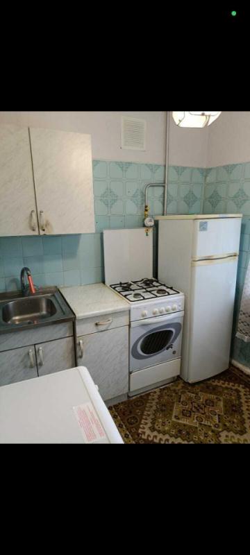 2-комн. квартира, 42 м², 3/5 этаж