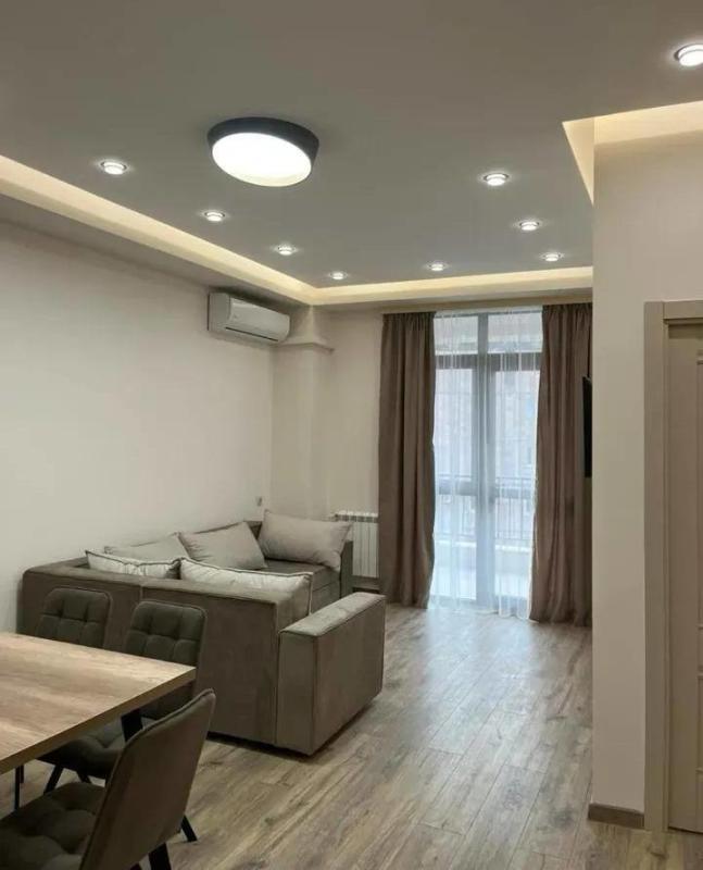 2-комн. квартира, 60 м², 16/20 этаж