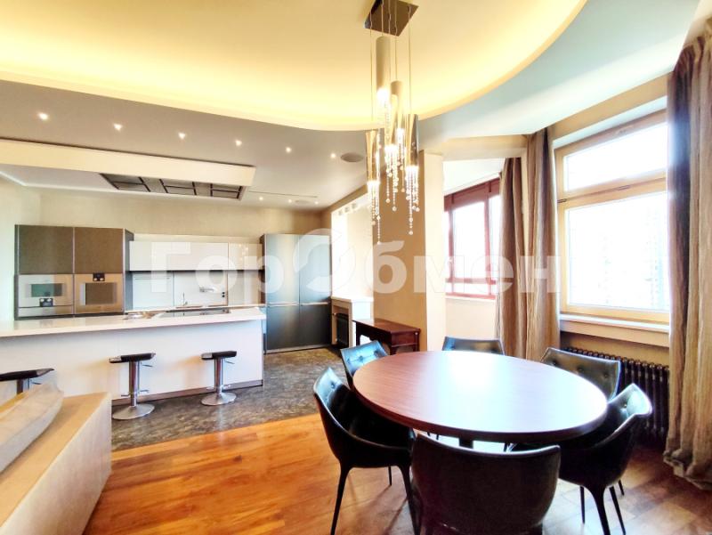 5-комн. квартира, 220 м², 10/17 этаж