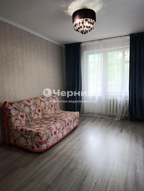 2-комн. квартира, 43 м², 2/5 этаж