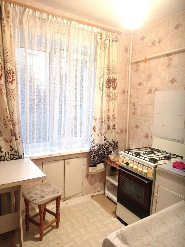 2-комн. квартира, 46 м², 1/5 этаж