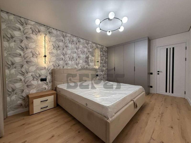 2-комн. квартира, 66 м², 13/16 этаж