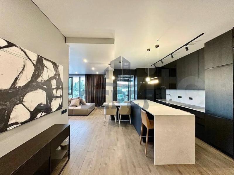 2-комн. квартира, 75 м², 20/25 этаж