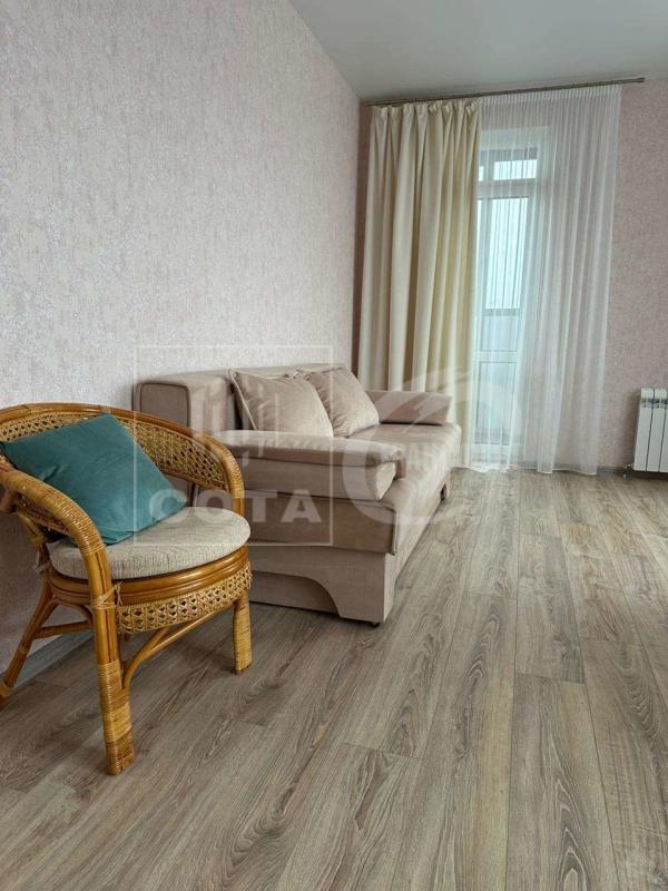 3-комн. квартира, 82 м², 5/25 этаж