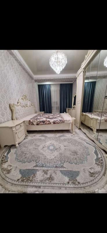2-комн. квартира, 70 м², 10/10 этаж